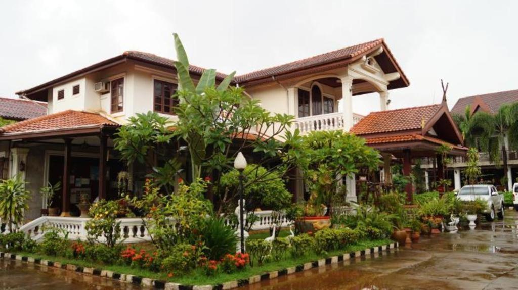 Champa Residence Hotel Pakse Exterior photo